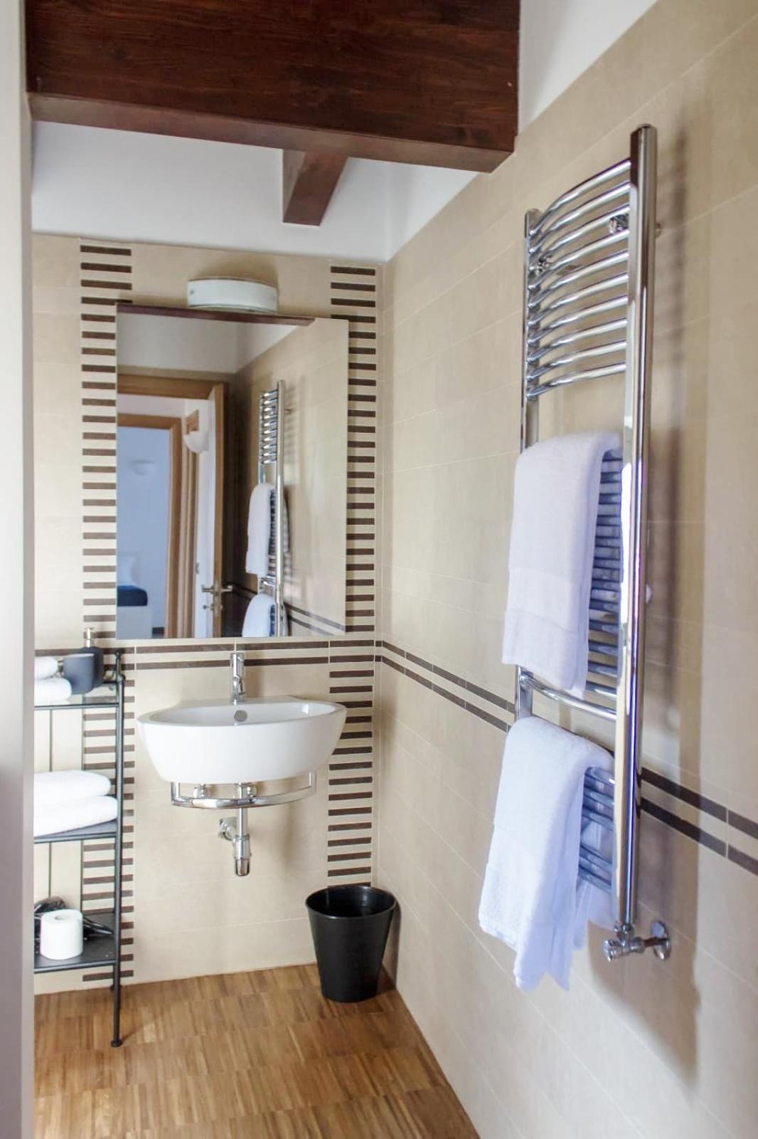 B&B Valleluna Трани Экстерьер фото